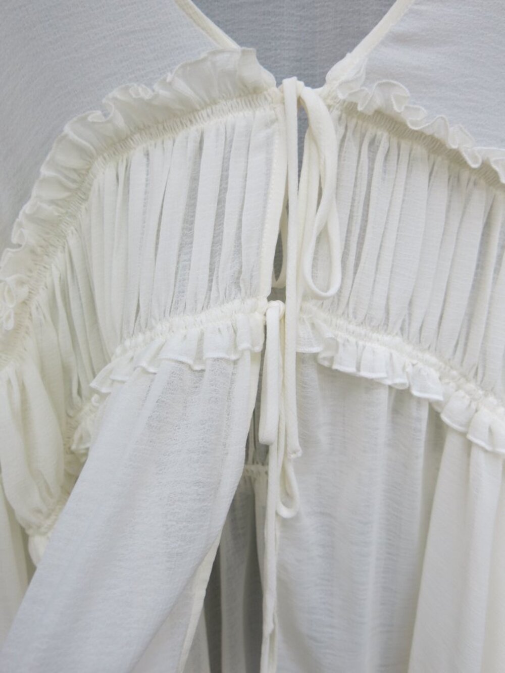 Kimchi Blue Amelia Bohemian Romantic Ruffle Sheer Babydoll Off White Top Size L - Picture 13 of 15